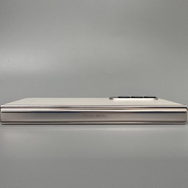 Samsung Galaxy Z Fold4 5G - Unlocked, 1 TB, Beige, 12 GB, SM-F936U1