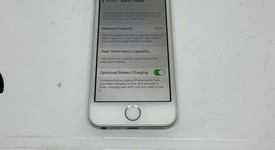 Good
													Apple iPhone SE 1st Gen 2016 - Unlocked, Silver, 32 GB, A1723, photo 4 of 10