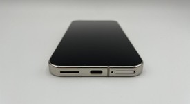 Good
													Google Pixel 9 Pro - AT&T, Porcelain, 256 GB, 16 GB, GR83Y, photo 3 of 8