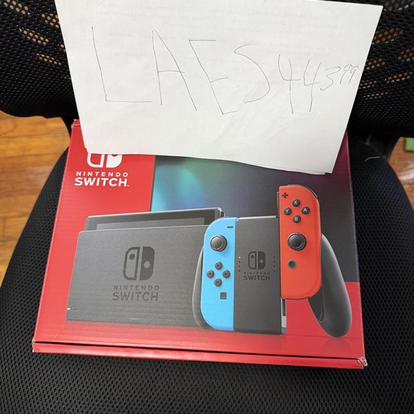 Nintendo Switch - 32 GB, Red & Blue, Mario Red & Blue Edition