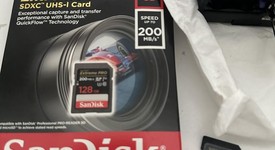 Mint
													Sony ZV-1F - Black, photo 3 of 14