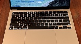 Good
													MacBook Air 2022 (M2) - 13" - Apple M2, Silver, 256 GB, 8 GB, photo 1 of 24