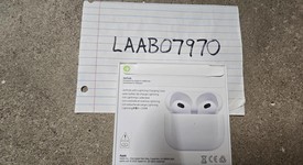New
													Apple AirPods 3rd Gen - Lightning Case, photo 1 of 2