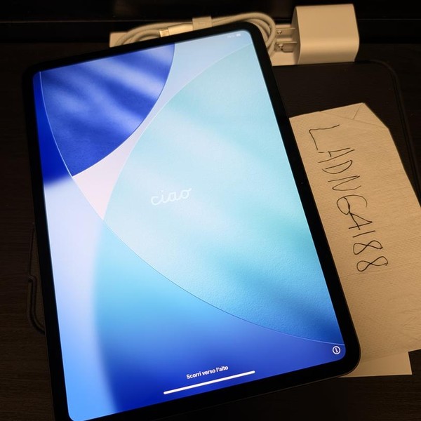 Apple iPad Pro 11 inch (M4) 2024 - Wi-Fi, 256 GB, Black, 8 GB, A2836, Standard Glass