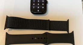 Mint
													Apple Watch Series 10 46mm - Unlocked, Black, A3003 - Cellular, Aluminum, photo 3 of 13