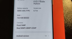 Mint
													OnePlus 11 - Unlocked, Green, 256 GB, 16 GB, CPH2451, photo 3 of 13