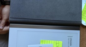 Mint
													reMarkable 2, photo 2 of 9