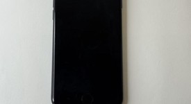 Good
													Apple iPhone SE 2nd Gen 2020 - Unlocked, Black, 64 GB, A2275, photo 1 of 8