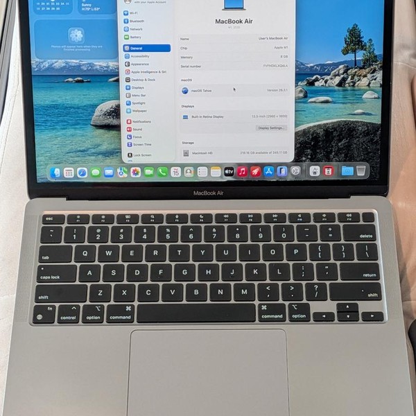 MacBook Air 2020 - 13 inch - 256 GB, Gray, 8 GB, Apple M1