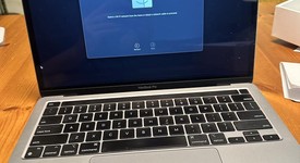 Fair
													MacBook Pro 2022 - 13" - Apple M2, Silver, 256 GB, 8 GB, photo 2 of 6