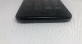 Good
													Apple iPhone 7 - Unlocked, Jet Black, 128 GB, A1778, GSM, photo 4 of 9