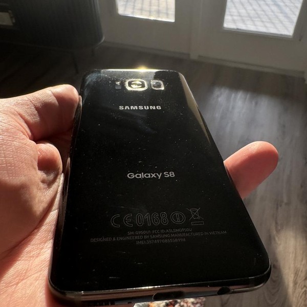 Samsung Galaxy S8 - Unlocked, 64 GB, Black, 4 GB, SM-G950U1