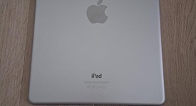 Good
													Apple iPad Air 2 - Unlocked, Silver, 32 GB, photo 3 of 6