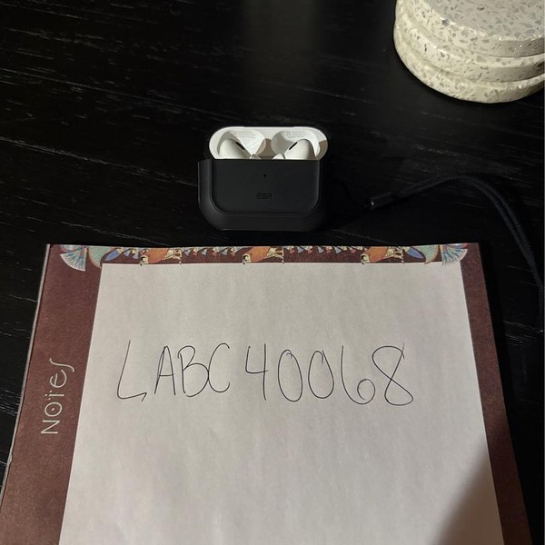 Apple AirPods Pro 2 - USB-C