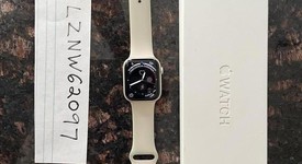 Mint
													Apple Watch Series 8 45mm - Starlight, A2771 - GPS, Aluminum, photo 2 of 7