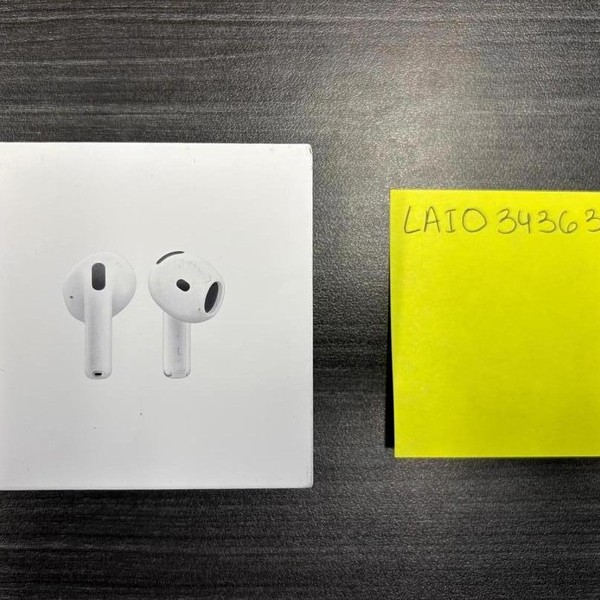Apple AirPods (4th Gen) - Standard