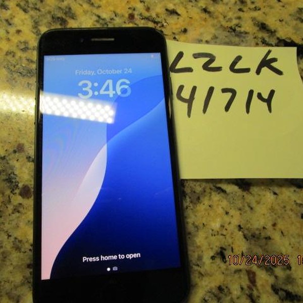 Apple iPhone SE 2nd Gen 2020 - Unlocked, 128 GB, Black, A2275