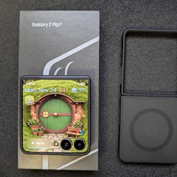 Samsung Galaxy Z Flip7 - Unlocked, Jet Black, 512 GB, 12 GB, SM-F766U1