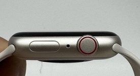 Good
													Apple Watch SE 2nd Gen 44mm - Unlocked, Silver, A2727 - Cellular, Aluminum, photo 2 of 6