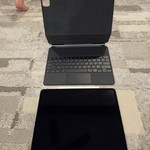 Good Apple iPad Pro 12.9 inch 5th Gen 2021 - Unlocked, 256 GB, Gray