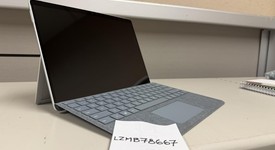 Mint
													Microsoft Surface Pro 8 - I5, Platinum, 512 GB, 8 GB, photo 2 of 5