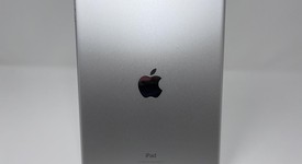 Mint
													Apple iPad Air 2 - Wi-Fi, Silver, 64 GB, photo 2 of 6