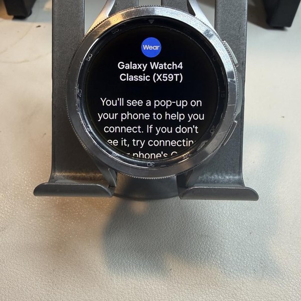 Samsung Galaxy Watch4 Classic - Wi-Fi, Silver, 46mm