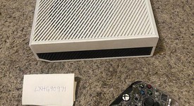Good
													Xbox One (2013) - Black, 500 GB, photo 3 of 3