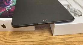 Mint
													Apple iPad Pro 11" 2018 - Unlocked, Gray, 64 GB, A2013, photo 4 of 11