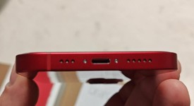 Mint
													Apple iPhone 13 - Unlocked, Red, 128 GB, A2482, photo 4 of 9