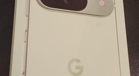 New
													Google Pixel 9 - Unlocked, Wintergreen, 256 GB, 12 GB, G2YBB, photo 2 of 5
