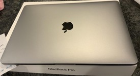 Mint
													MacBook Pro 2018 (With Touch Bar) - 13" - I5, Gray, 256 GB, 8 GB, photo 5 of 9