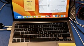 Good
													MacBook Pro 2020 - 13" - Apple M1, Gray, 512 GB, 16 GB, photo 1 of 5