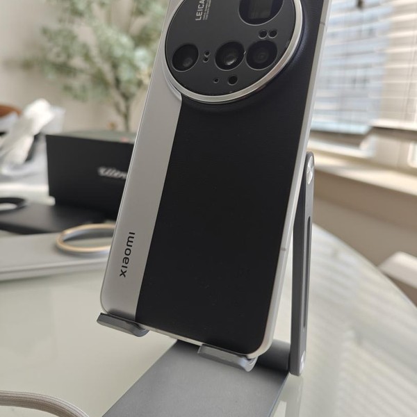 Xiaomi 15 Ultra - Unlocked Non-US, 512 GB, Silver, 16 GB