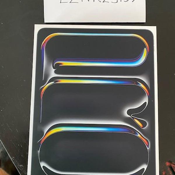 Apple iPad Pro 13 inch (M5) 2025 - Wi-Fi, 256 GB, Space Black, Apple M5 9-Core, A3360, Standard Glass