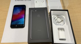 Good
													Apple iPhone 7 - Cricket, Jet Black, 32 GB, A1660, photo 1 of 9