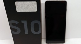 Mint
													Samsung Galaxy S10 - Unlocked, Black, 128 GB, 8 GB, SM-G973U1, photo 2 of 20