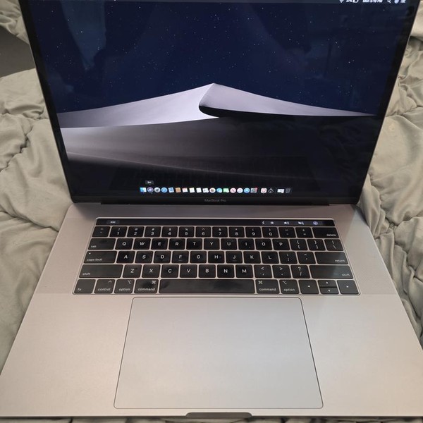 MacBook Pro 2019 - 15 inch - 512 GB, Silver, 32 GB, Intel Core i9