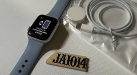 Fair
													Apple Watch SE 1st Gen 40mm - Silver, A2351 - GPS, Aluminum, photo 3 of 6