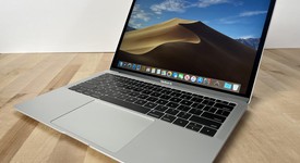 Good
													MacBook Air 2018 - 13" - I5, Silver, 128 GB, 8 GB, photo 4 of 15