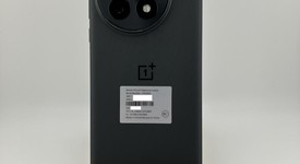 Mint
													OnePlus 13 - Unlocked, Black Eclipse, 256 GB, 12 GB, photo 4 of 11