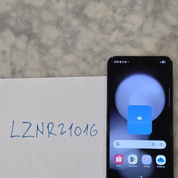 Samsung Galaxy Z Flip5 - Unlocked, Graphite, 512 GB, 8 GB, SM-F731U1