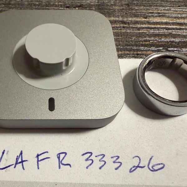 Oura Ring Gen 3 - Silver, Size 8, Horizon