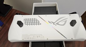 Mint
													Asus ROG Ally 7" - Z1 Extreme, White, 512 GB, 16 GB, Ryzen Z1 Extreme, photo 3 of 12