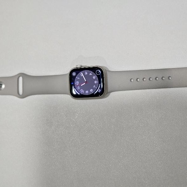 Apple Watch Series 8 41mm - Starlight, A2770 - GPS, Aluminum