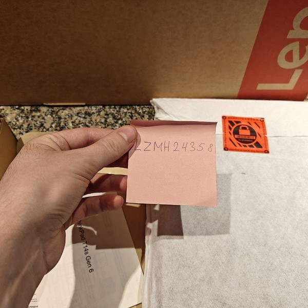 ThinkPad T14s (6th Gen) - AMD Ryzen AI 7, Black, 1 TB, 32 GB