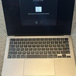 Good MacBook Air 2022 (M2) - 13 inch - 1 TB, Starlight, 16 GB, Apple M2
