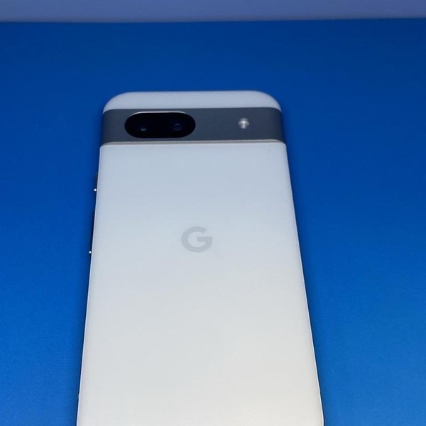 Google Pixel 8a - Unlocked, 128 GB, Porcelain, 8 GB, GKV4X, Sub-6 5G