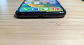 Fair
													Apple iPhone Xr - Unlocked, Black, 64 GB, A1984, photo 3 of 14