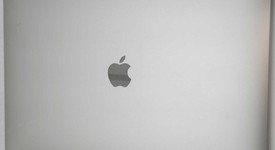 Good
													MacBook Pro 2018 (With Touch Bar) - 15" - I9, Silver, 2 TB, 32 GB, photo 5 of 9